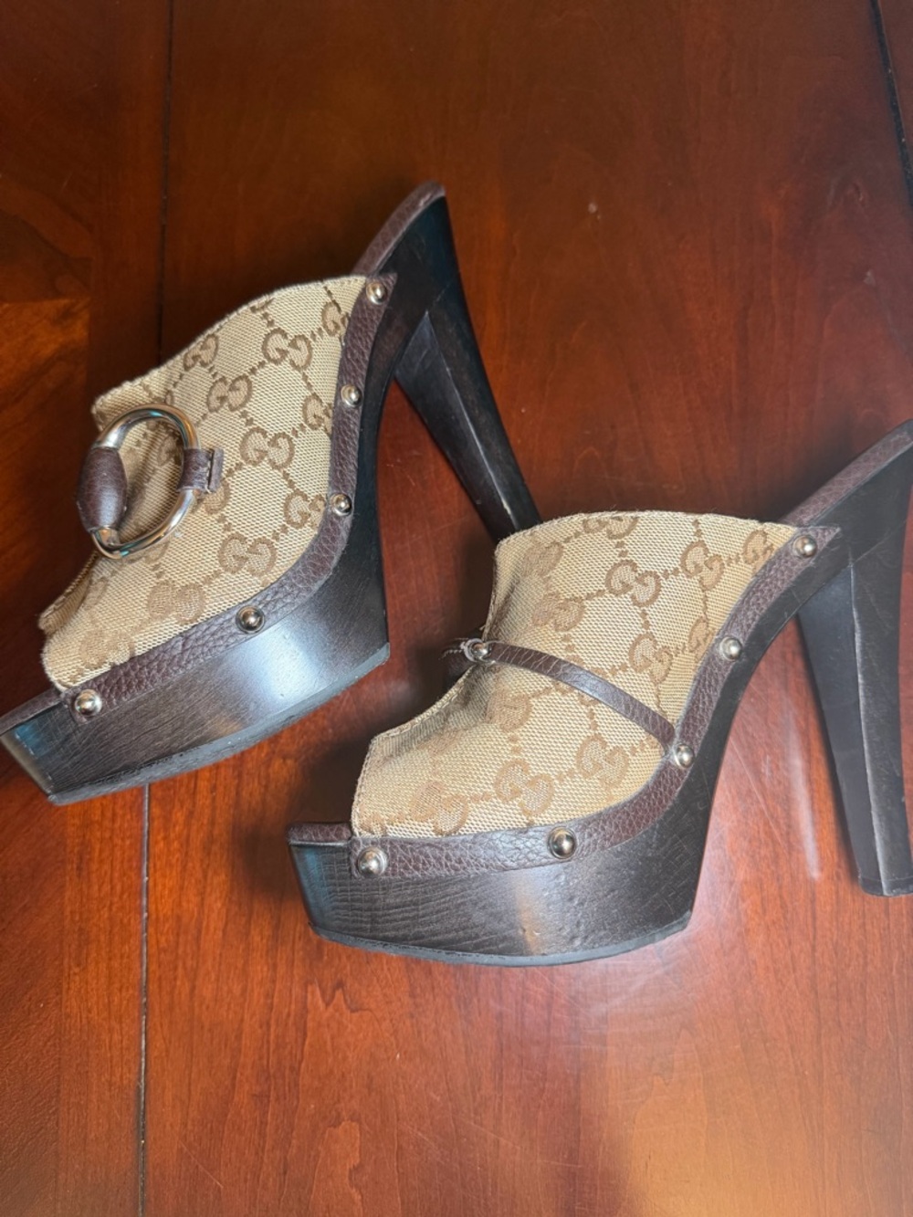 Gucci Signature Horsebit clogs - Picture 10 of 15